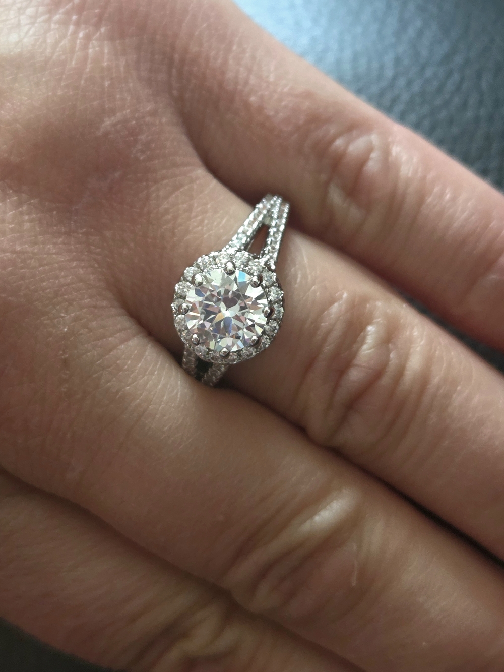 Moissanite stone 2ct.925 Sterling Silver Ring. weight 6g.Engagement  University